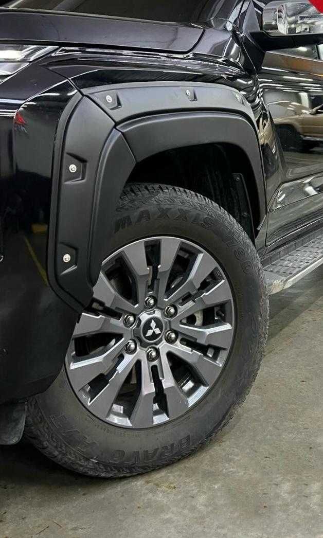 Расширители колесных арок Mitsubishi L2OO 2O24-2O25
