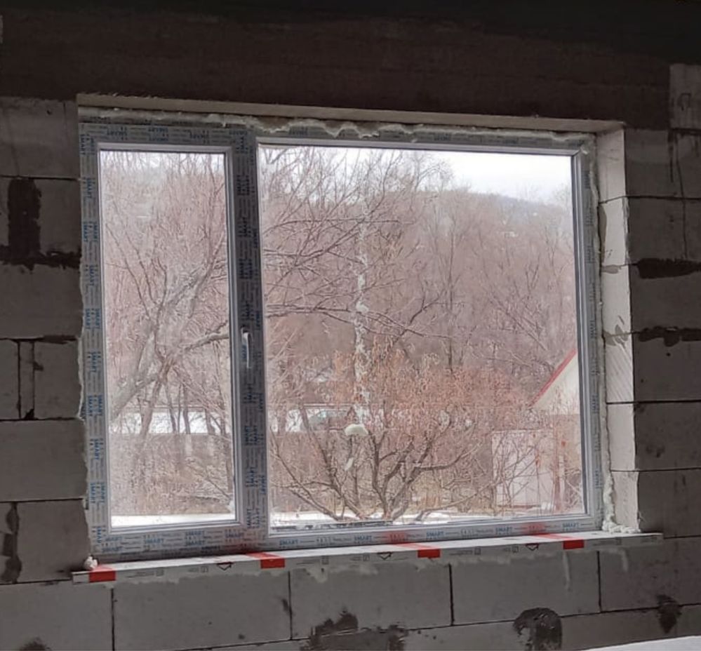 Пластиковые окна двери перегородки Алюминиевые двери пластиковые двери