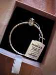 Продам браслет Pandora