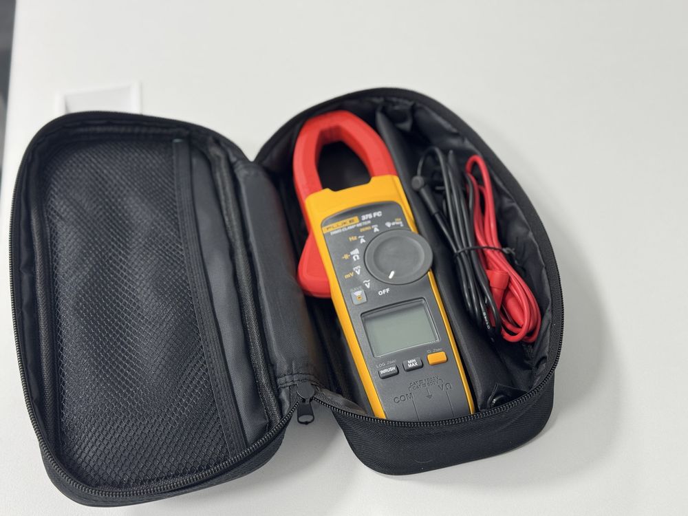 абсолютно новый токоизмеритель-мультиметр Fluke 375 FC