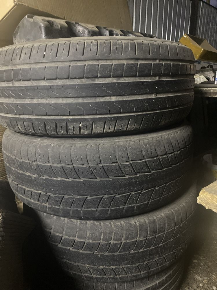 Продам 215/60/16
