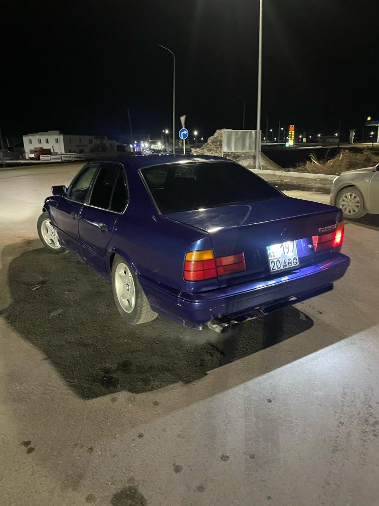 Продам BMW E34 2.5