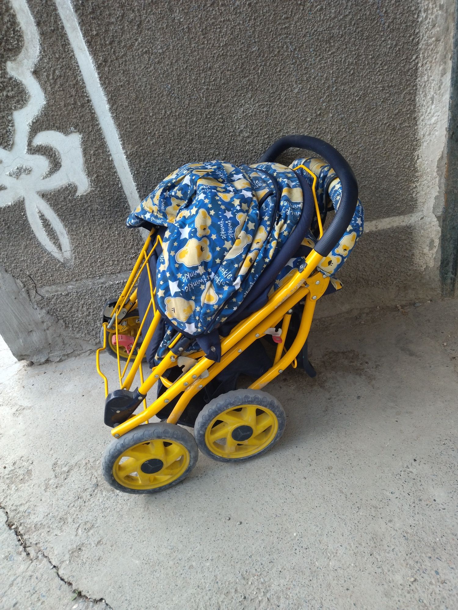 Продам  каляску б/у