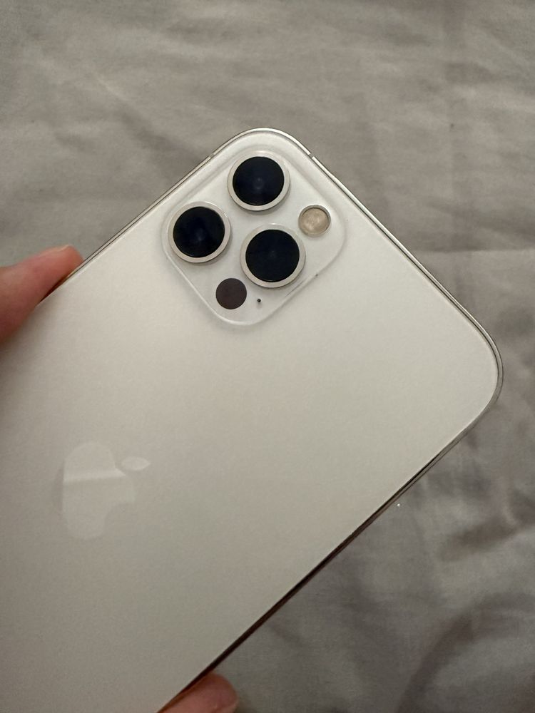 Продам Iphone 12 pro 128gb