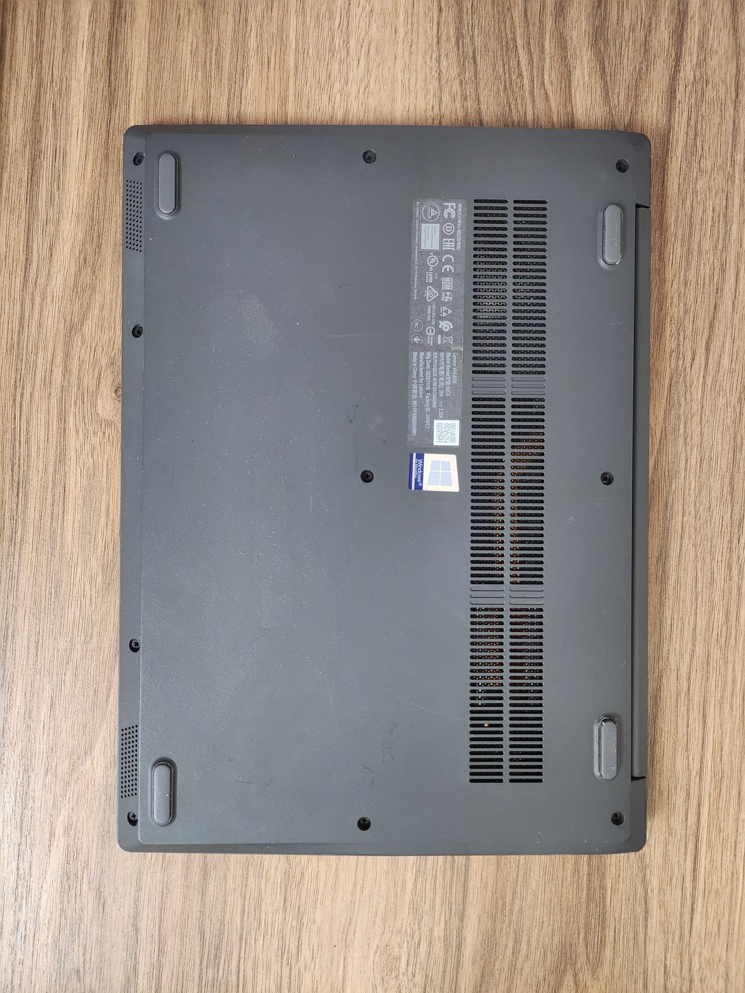 Продам ноутбук Lenovo V14