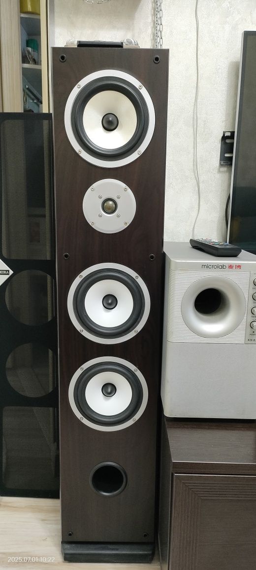 Домашний кинотеатр Yamaha RX-V379 ресивер