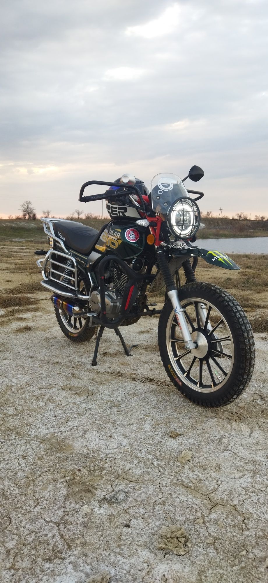Продам ULAR R200 7-m