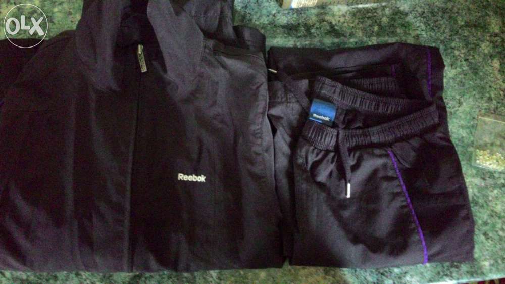 Новый спортивный костюм reebok riginal на подростка!