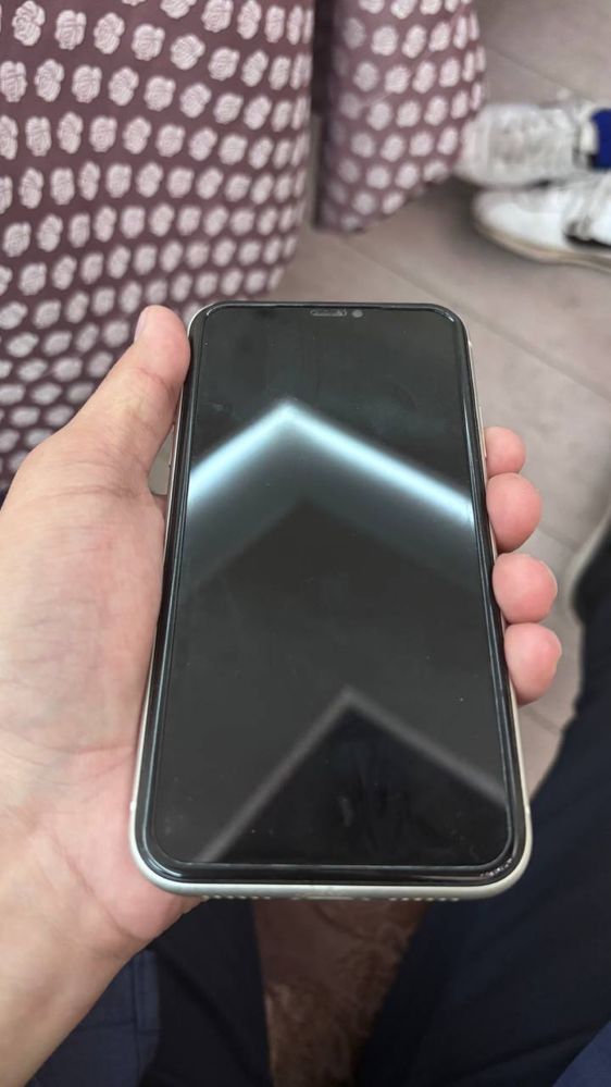 Iphone 11 в хорошем состоянии без нареканий все идеальное