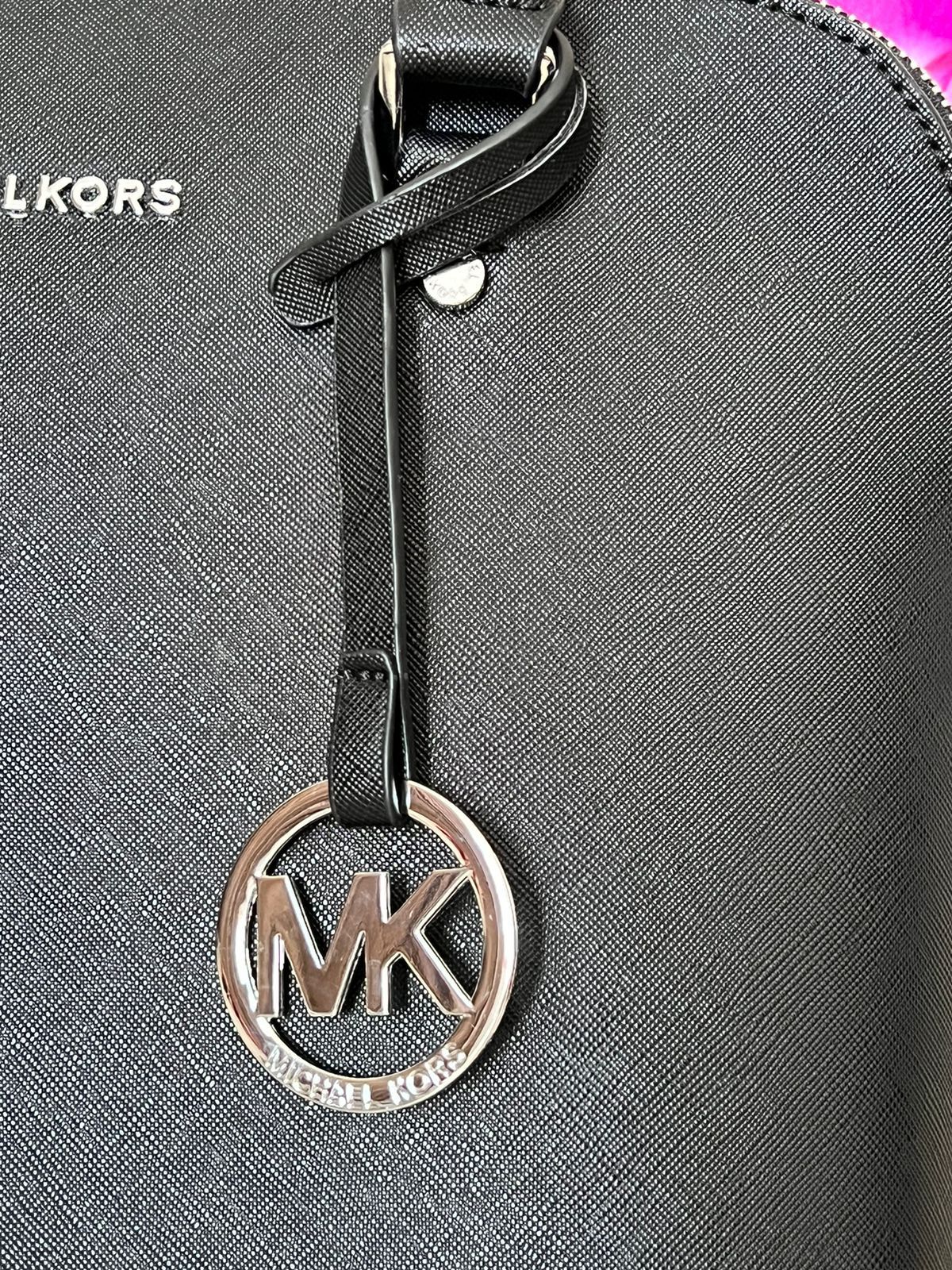Продам сумку Michael Kors