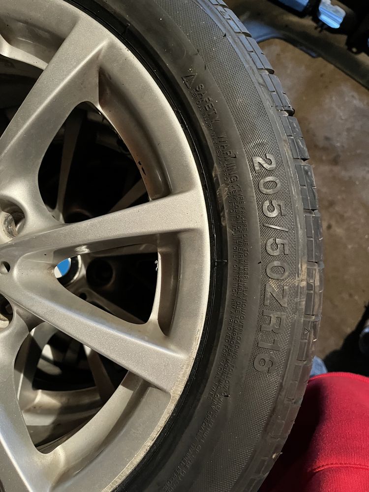 Продам комплект колес на bmw