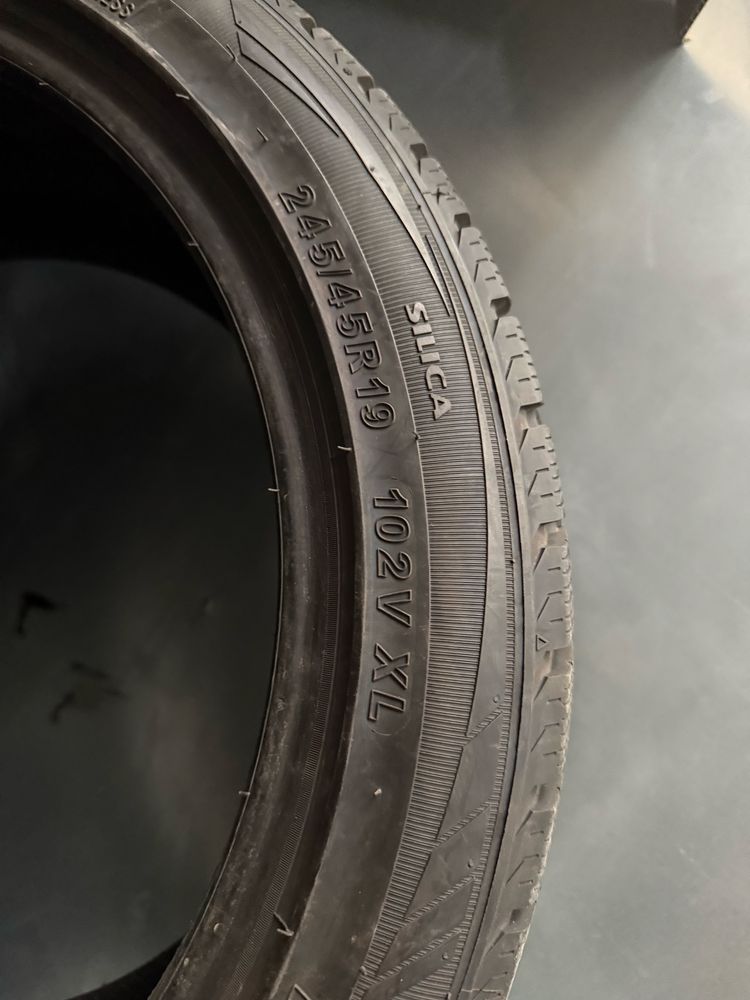 Автошина 245 45 /275 40 R19 4 штуки