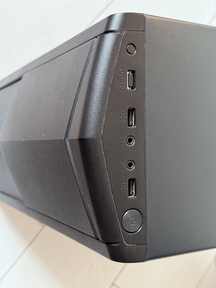 корпус aerocool tomahawk-s