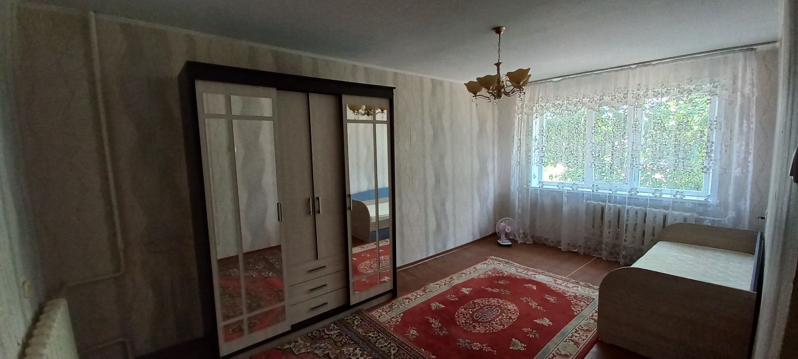 Продам 3-х комнатную квартиру в отличном районе