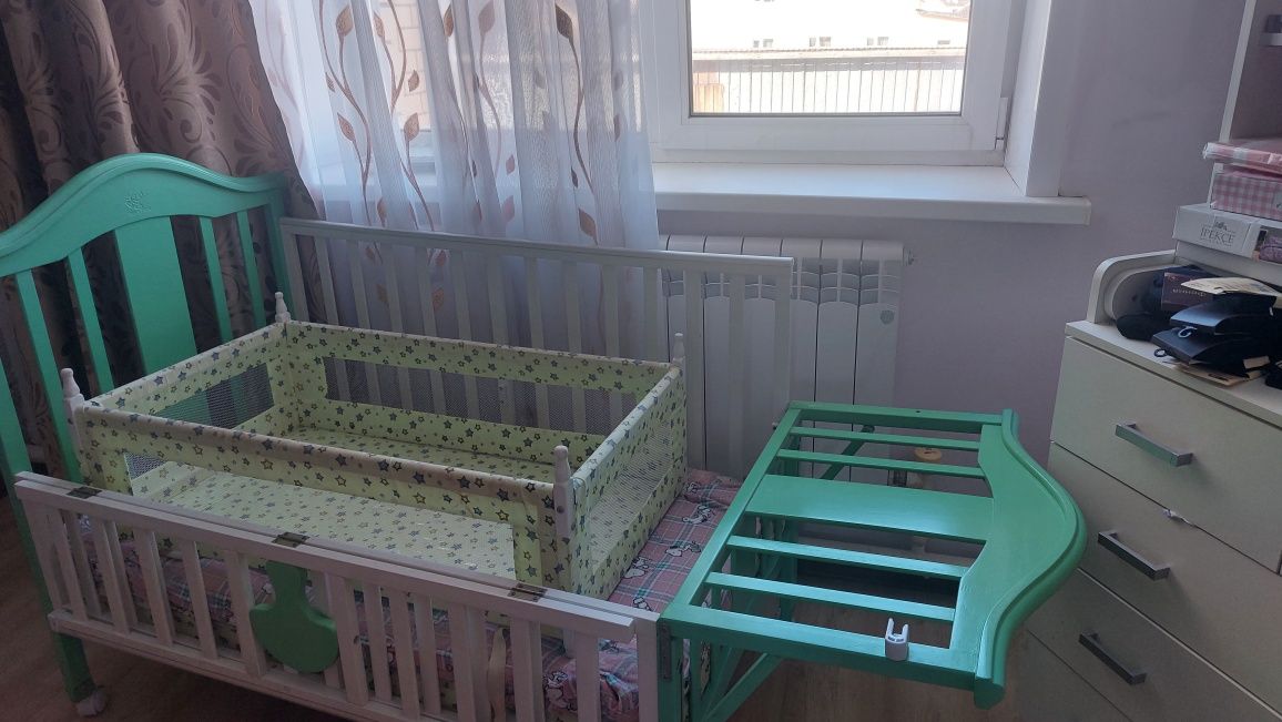 Продам детскую кроватку