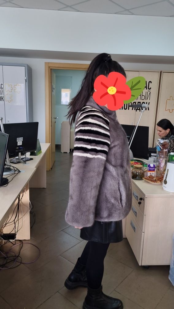 Шикарная шубка автоледи