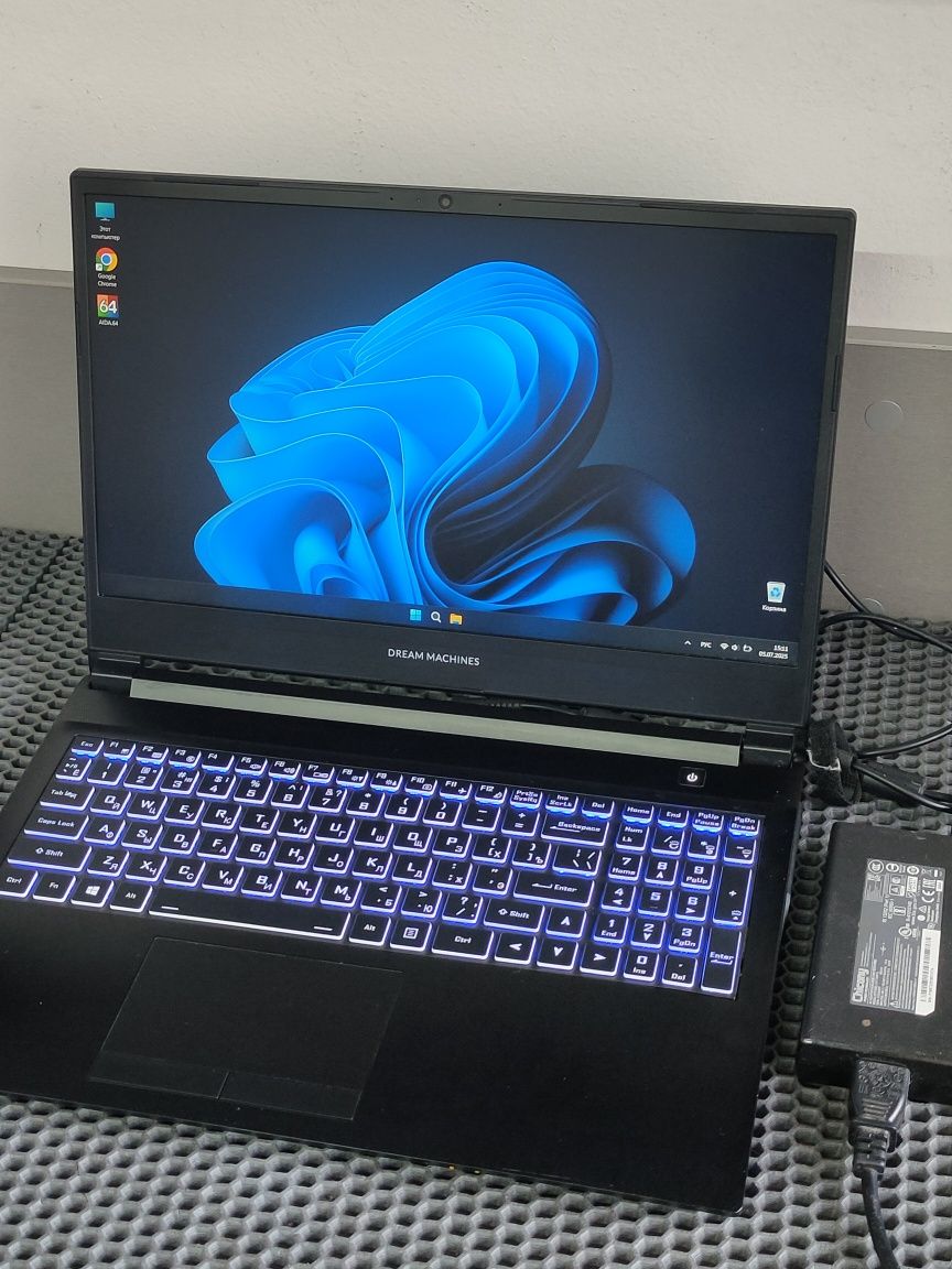 Dream Machines (i5-10300H/ 16GB DDR4/ GTX1650 4GB/ 1TB NVME/ 1TB HDD)