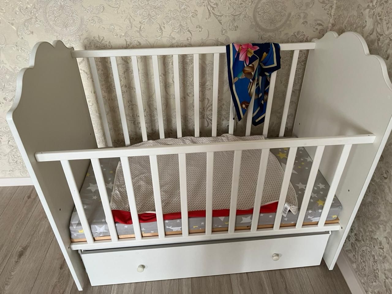 Продам детскую кроватку