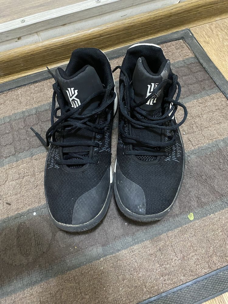 Кросовки Nike Kyrie