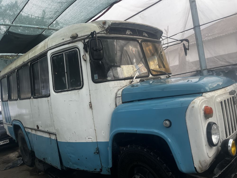 Автобус Квз на 24 места