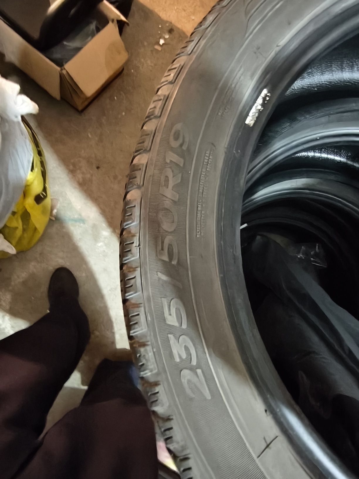 Продам шины goodyear