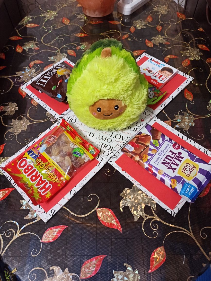 Раскрывающаяся коробка с сюрпризом