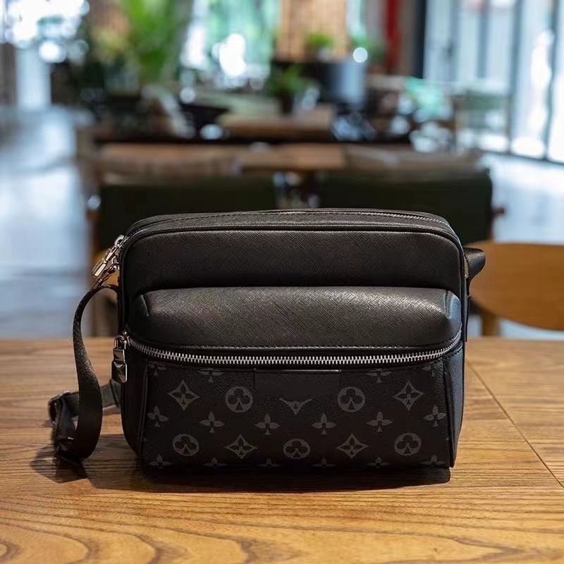 Барсетка Louis Vuitton