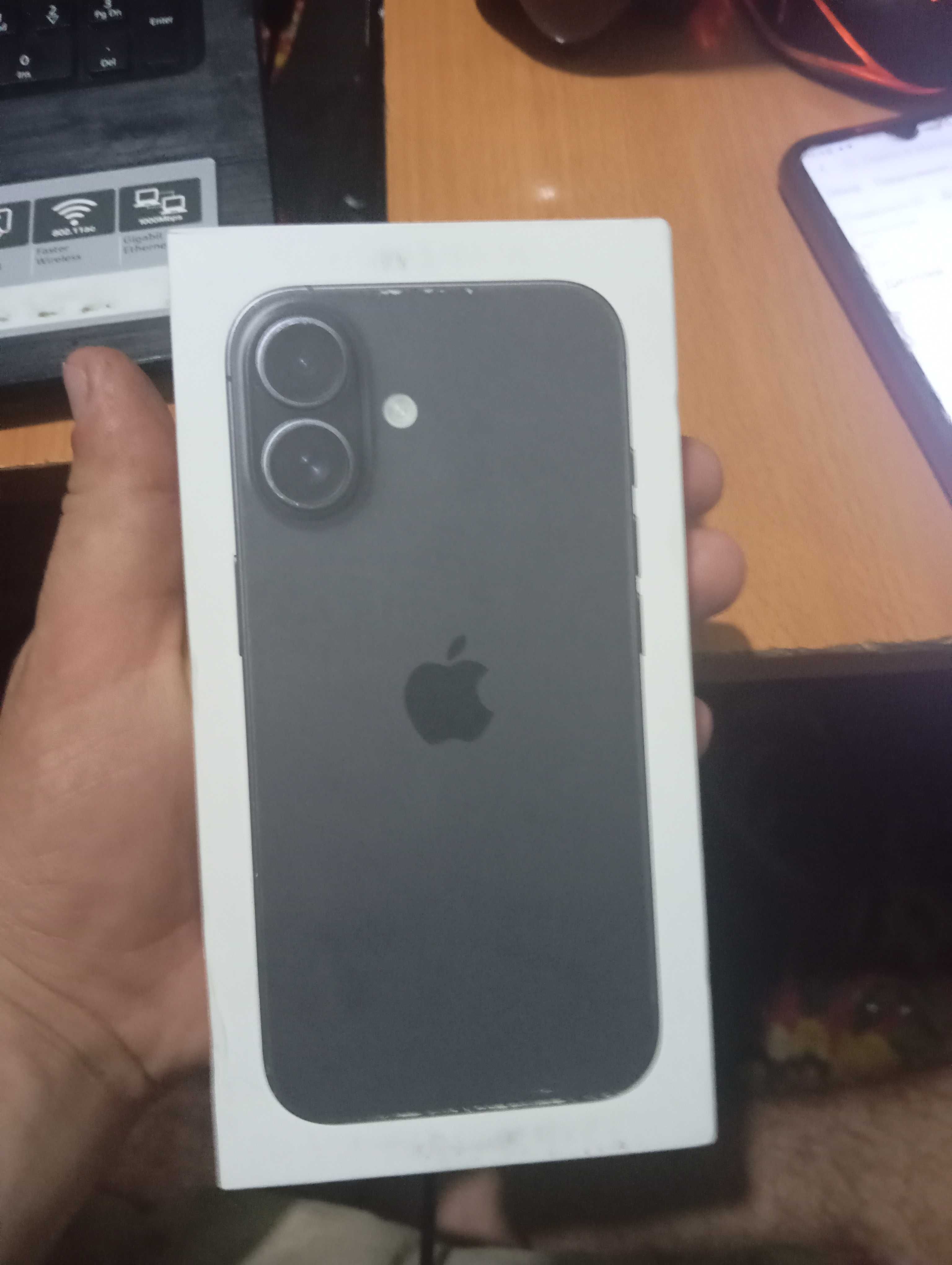 iPhone 16 black original
