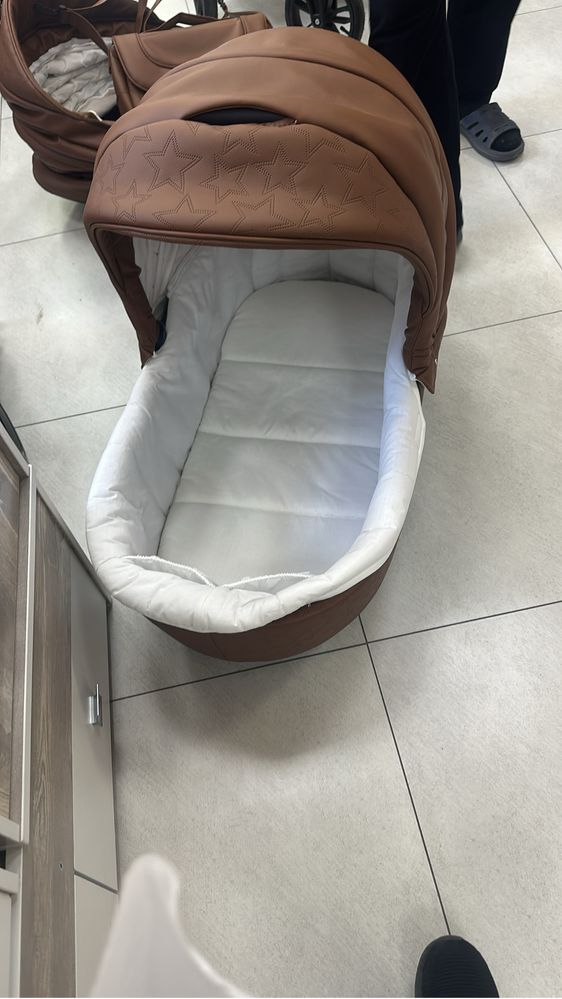 Продам коляску в хорошем состояние
