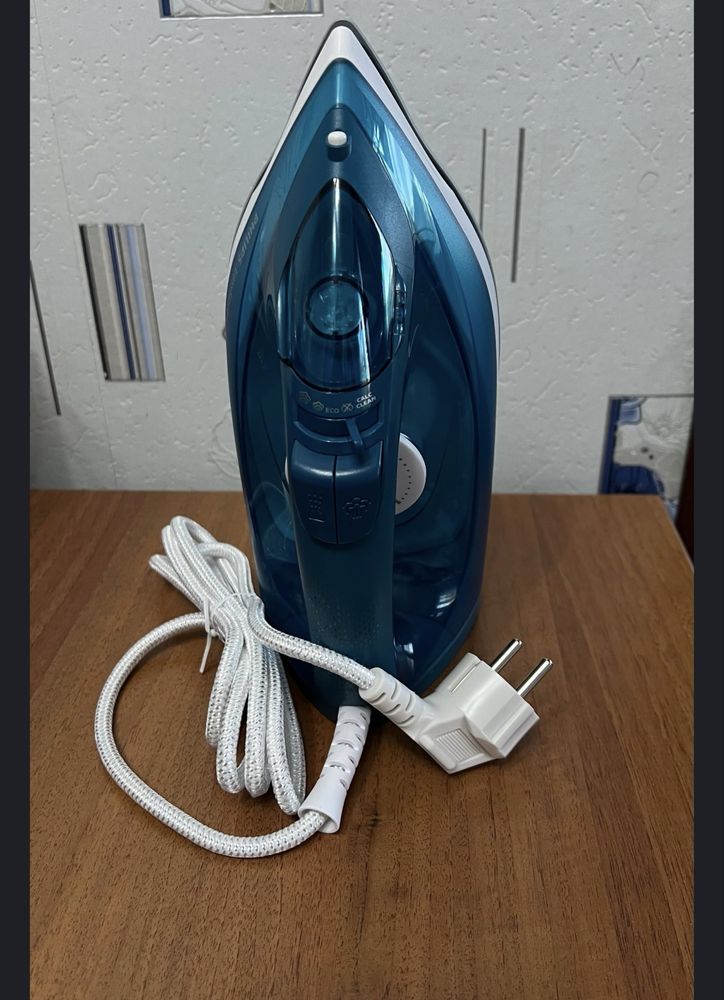 Продам Утюг новый