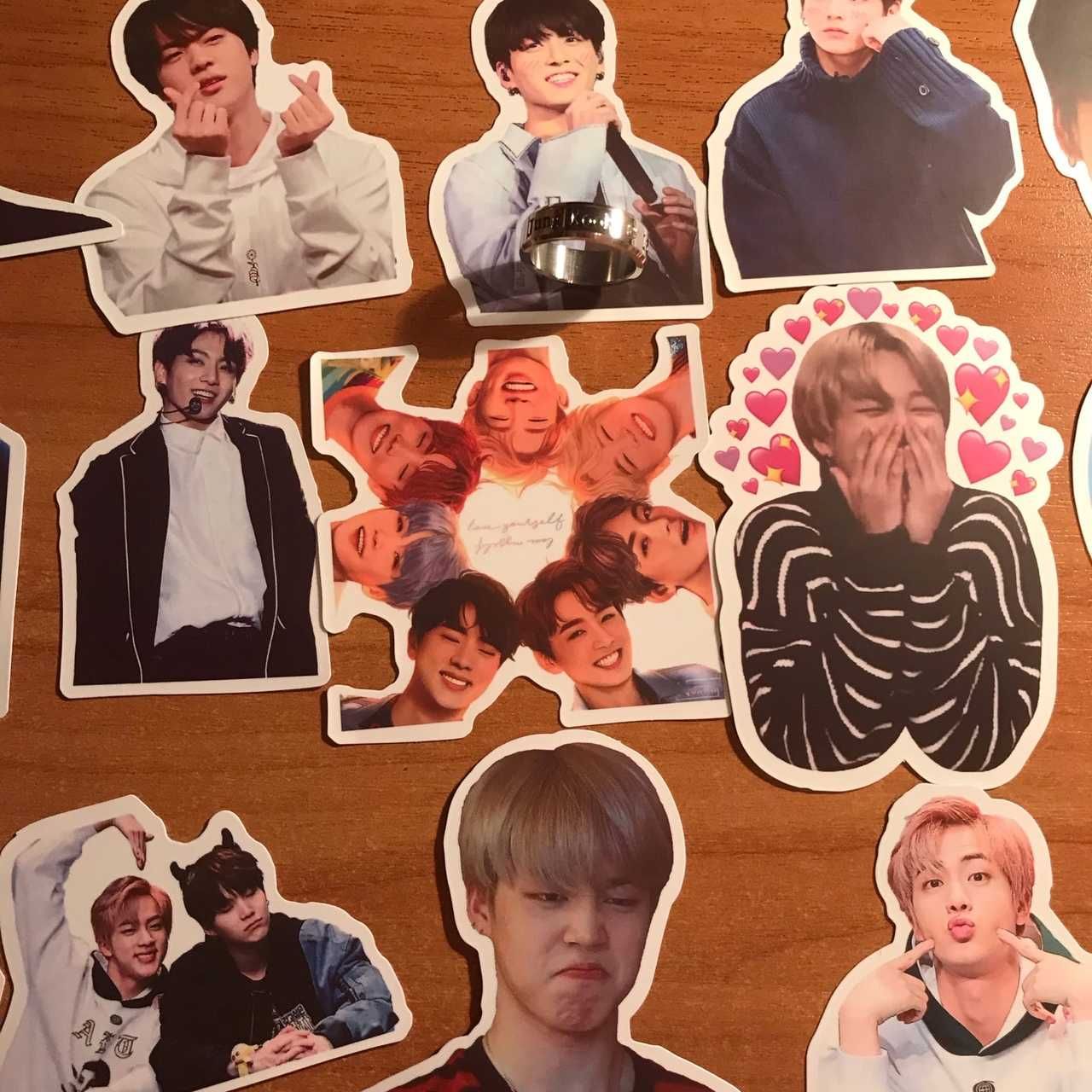 Продам товары с BTS