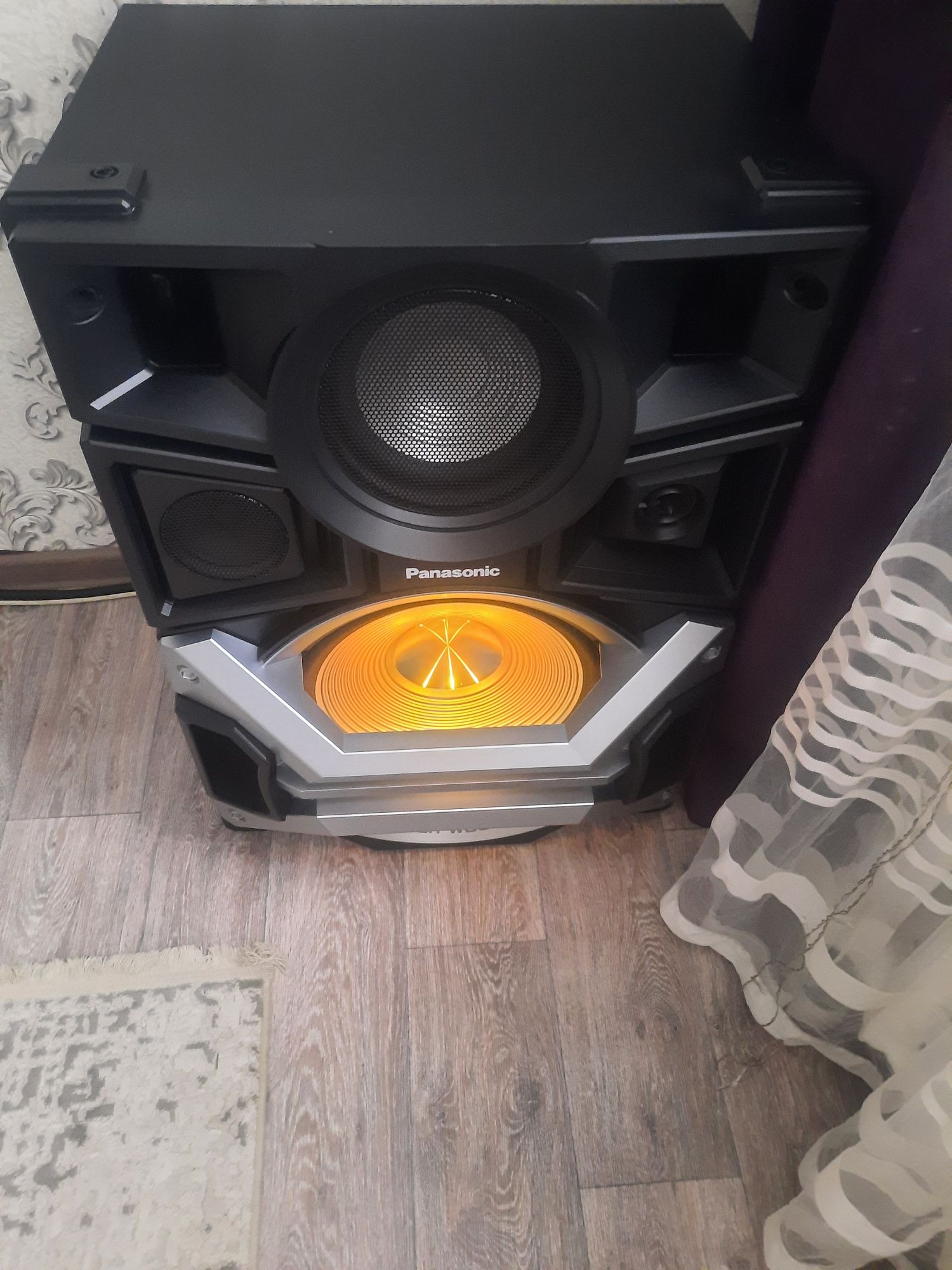 Продам мощную четырёхполосную музыкальную систему Panasonic 770 max