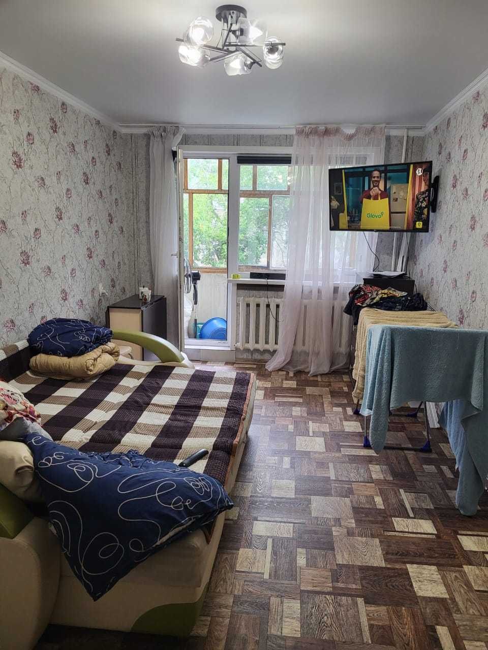 ПРодам 2-х комнатную квартиру в центре (Абая 70)