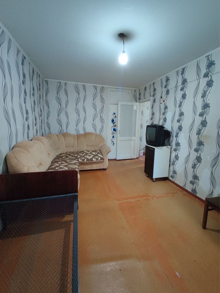 Полноценная полуторка · 30.3 м² · 1/5 этаж, Новаторов