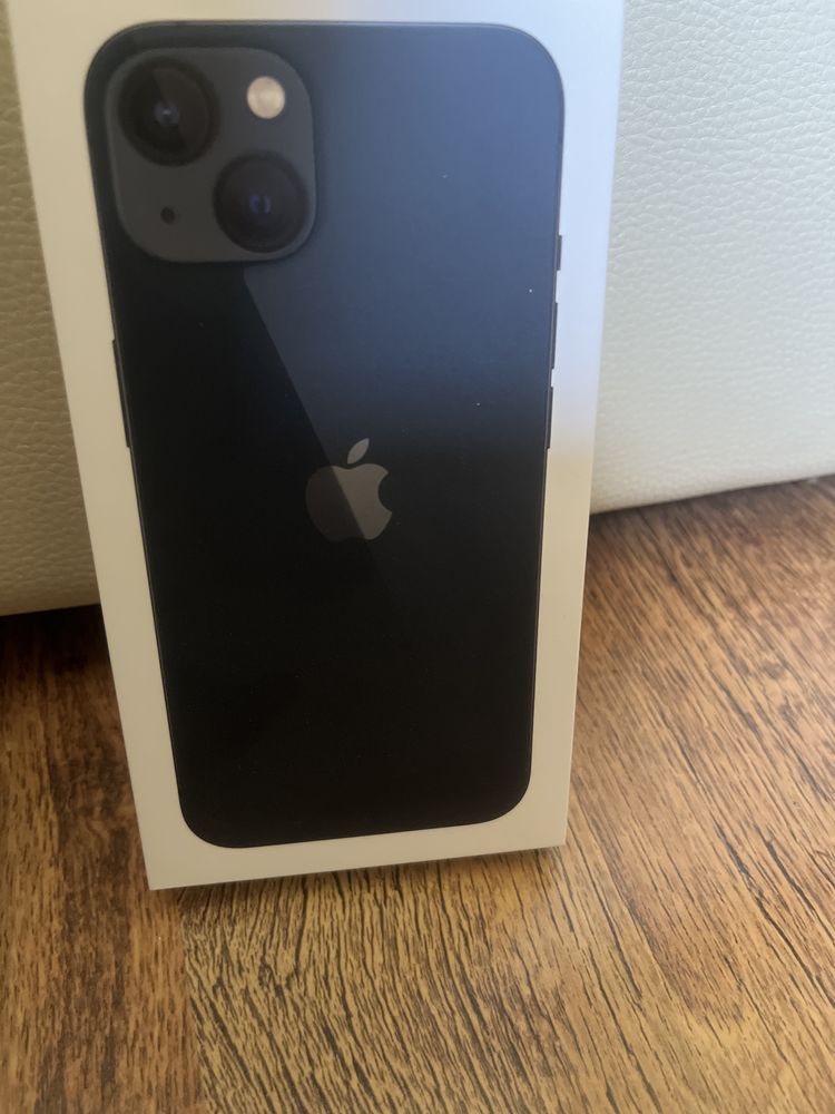 iPhone 13 с гарантием