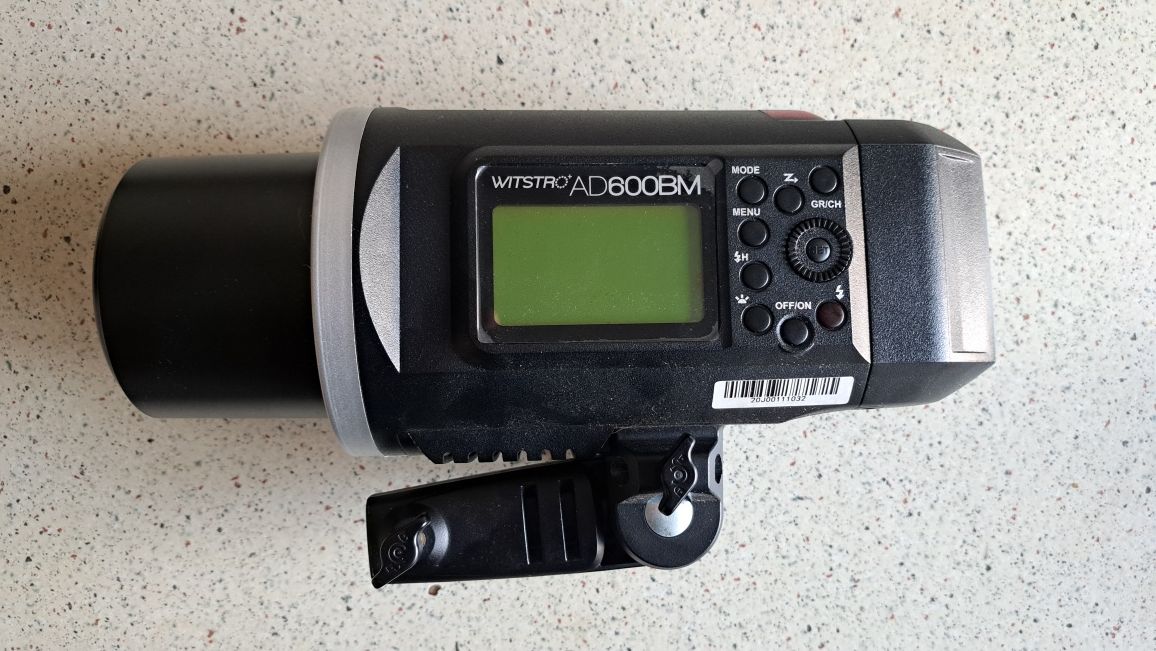 Продам беззеркальную камеру Sony a7 lV