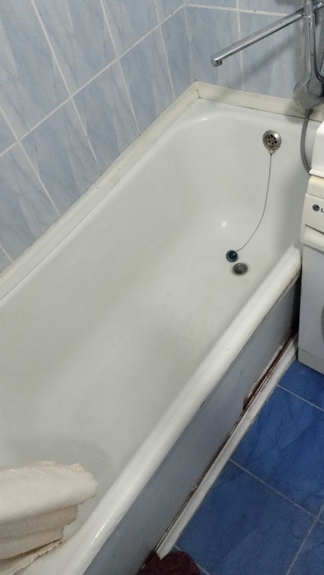 Продам чугунную ванну