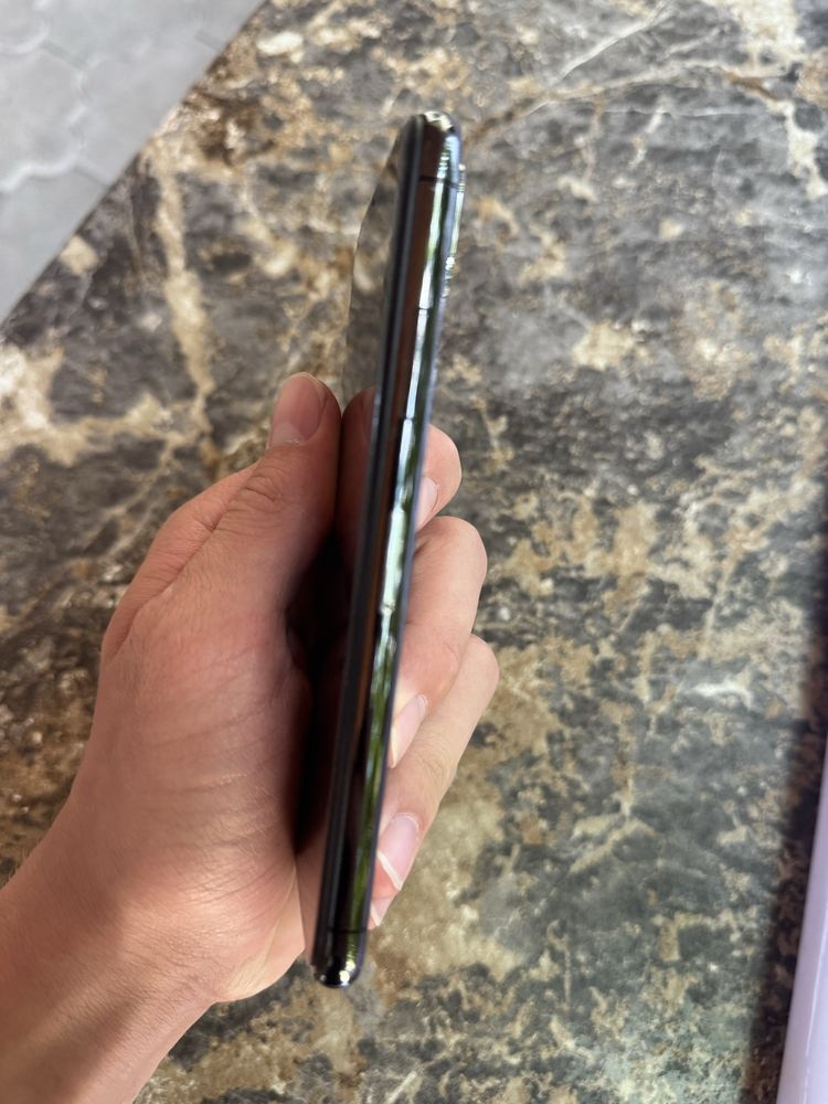 iPhone X 256 ГБ, чёрный цвет – хорошее состояние