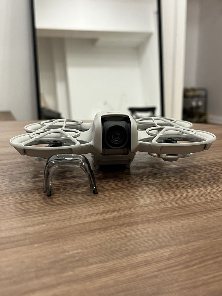 DJI Neo Fly More Combo серый – компактность, 46 мин полета, 4К!