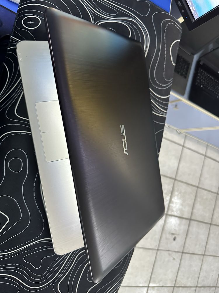 Гарантия Asus Pentium ОЗУ-2ГБ/ССД-128ГБ в хорошем состоянии емкость 93