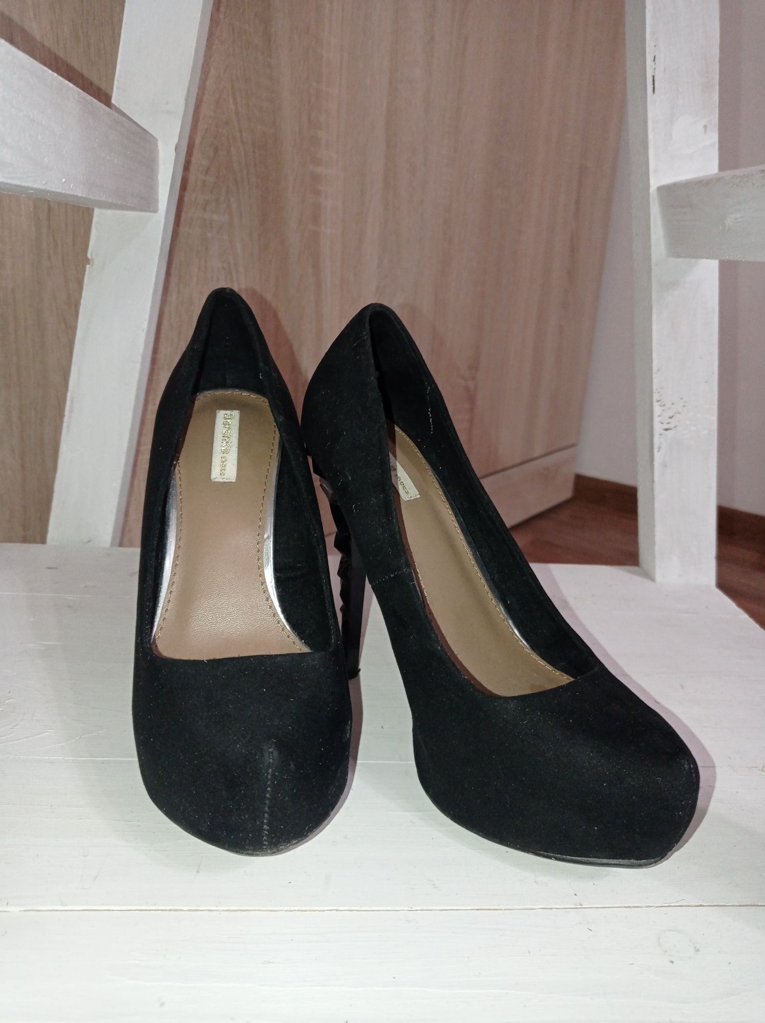 Туфли женские Bershka