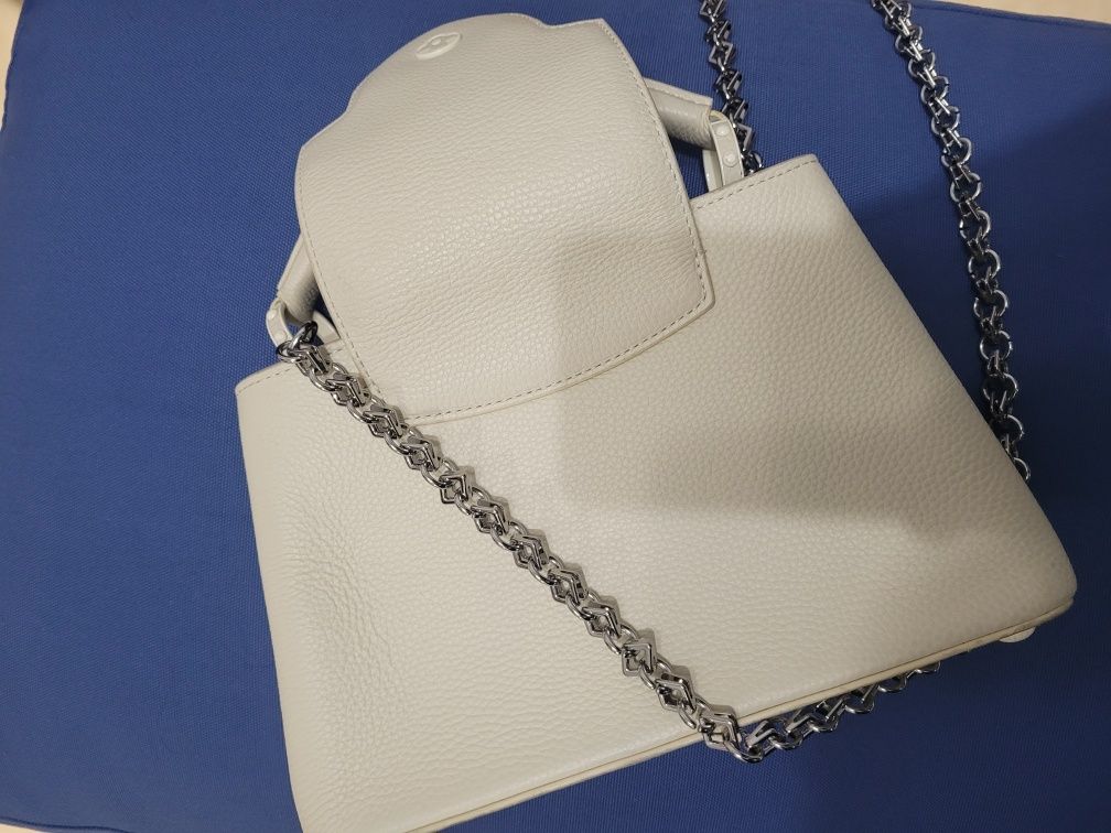 Продам сумку LV новая