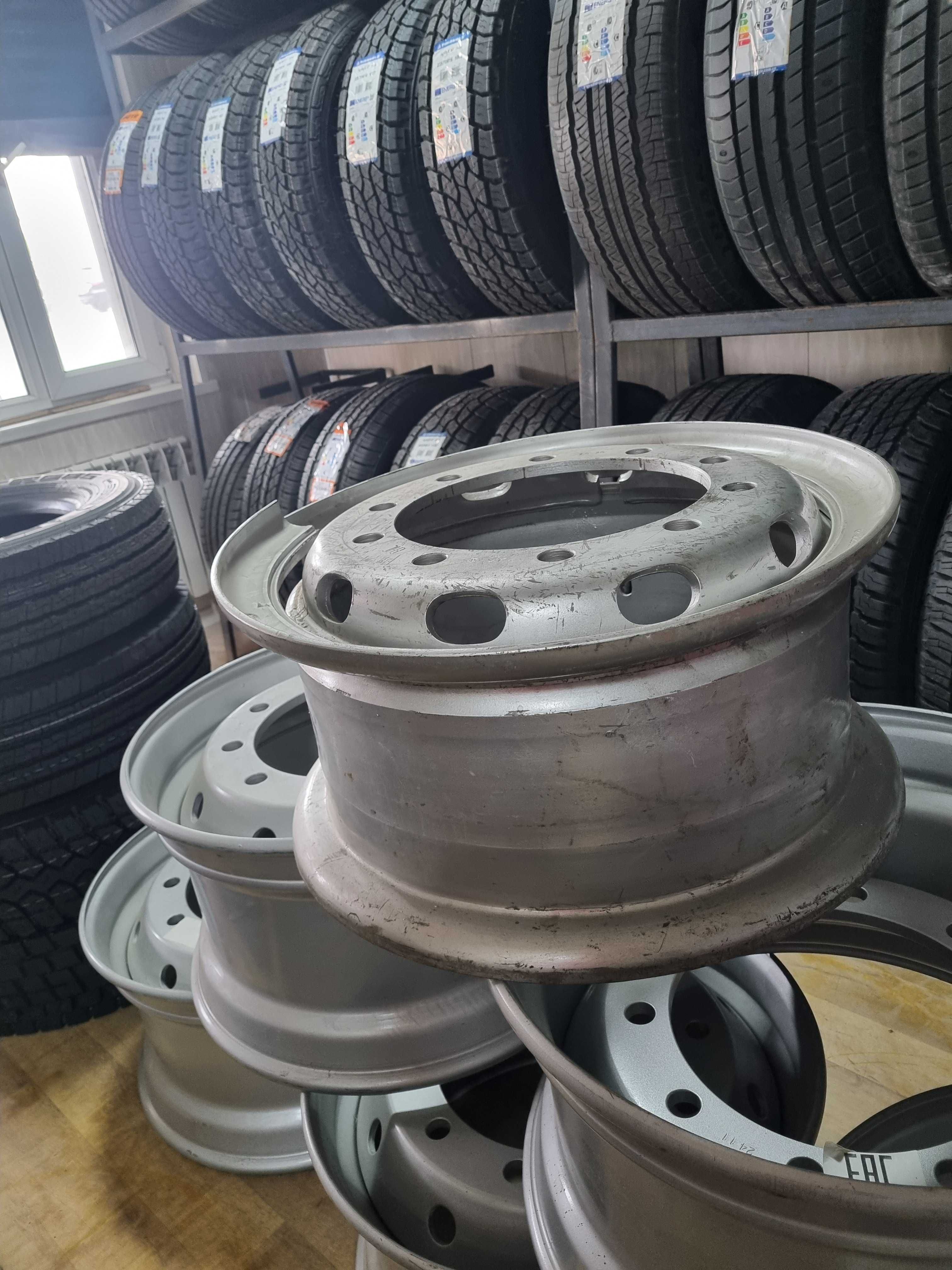 Грузовой диск 7.50-20 на R20 шины