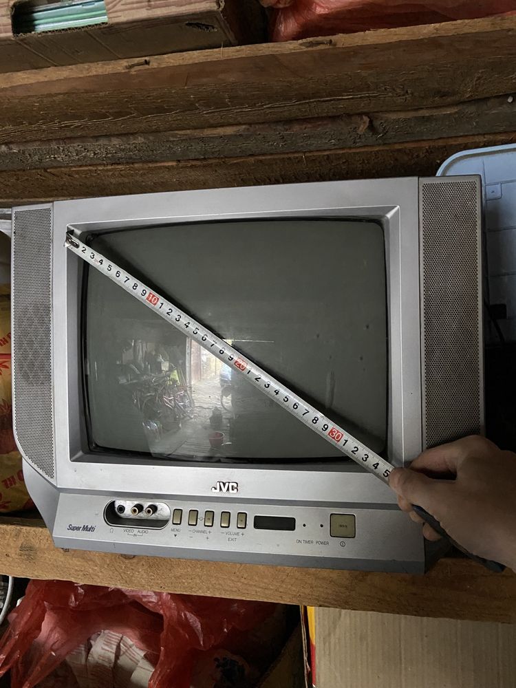 Телевизор JVC