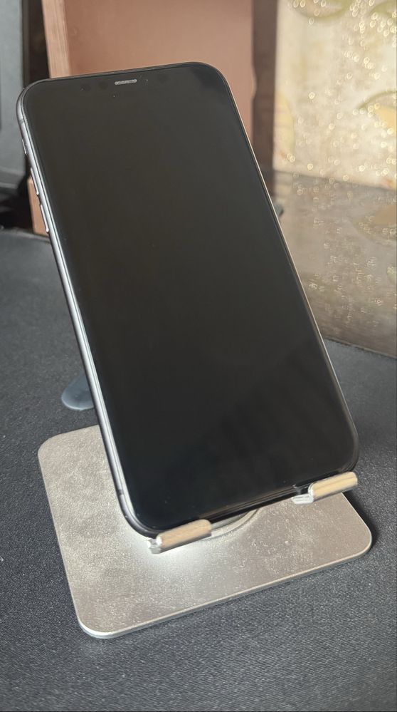 iPhone 11, в хорошем состоянии