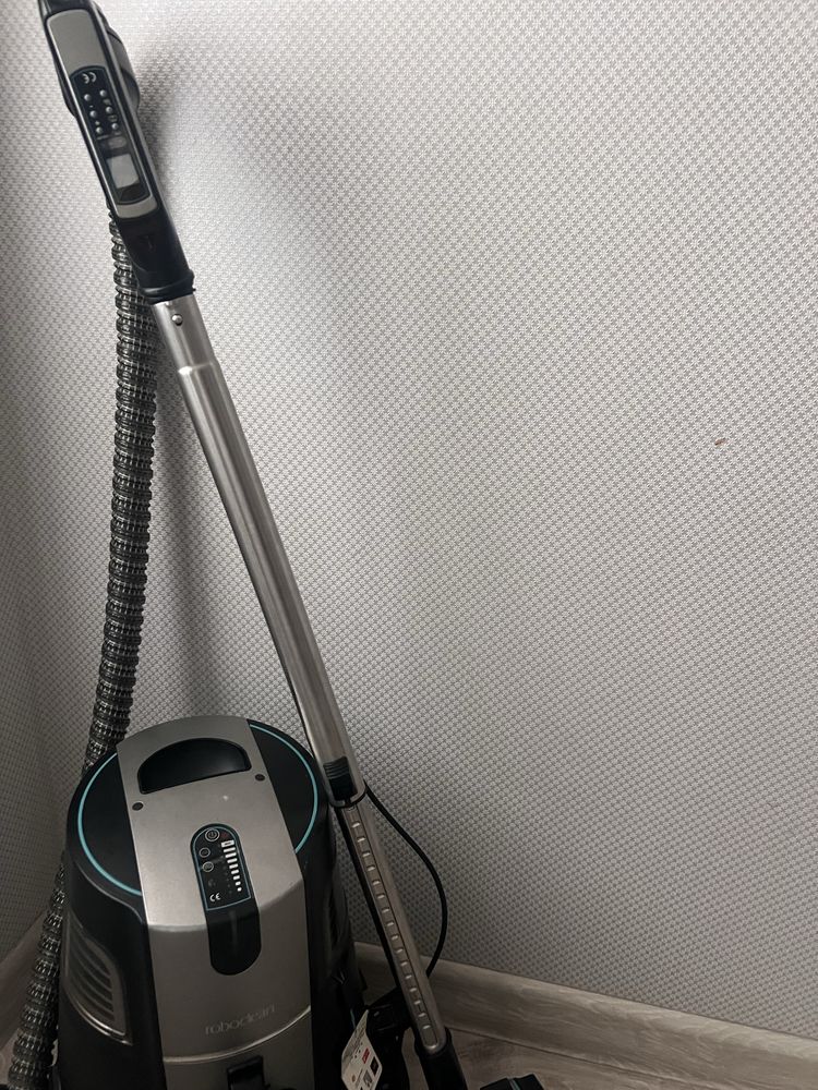 Пылесос Roboclean жаксы жасап тур