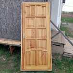 Дверь деревянный в отличном состоянии