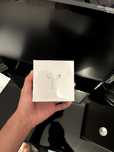 Airpods 2 продается