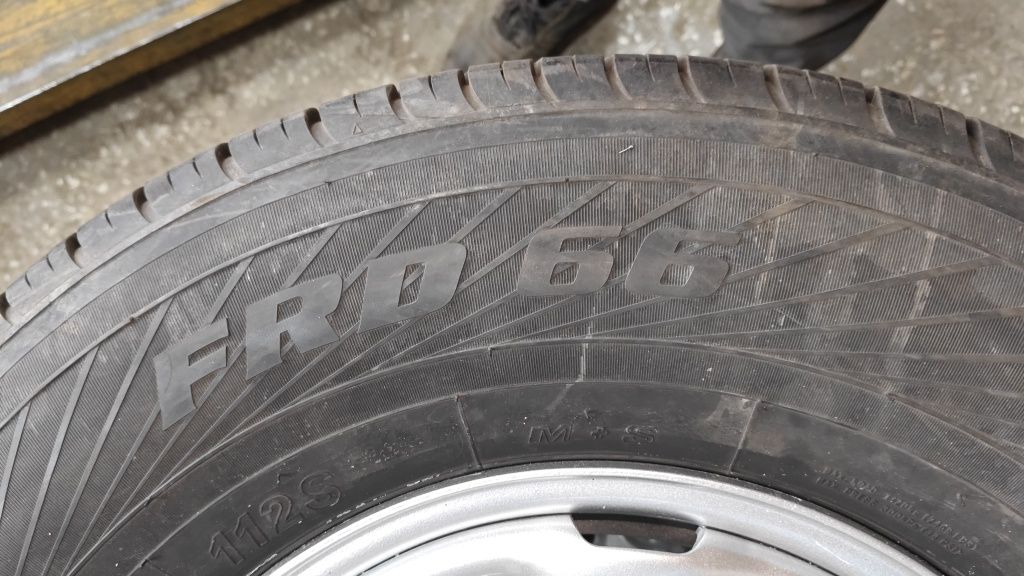 Продам колеса 265/70 R15 на Toyota Hilux