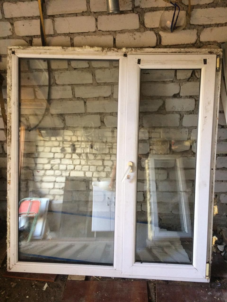 Продам бу пластиковый окно